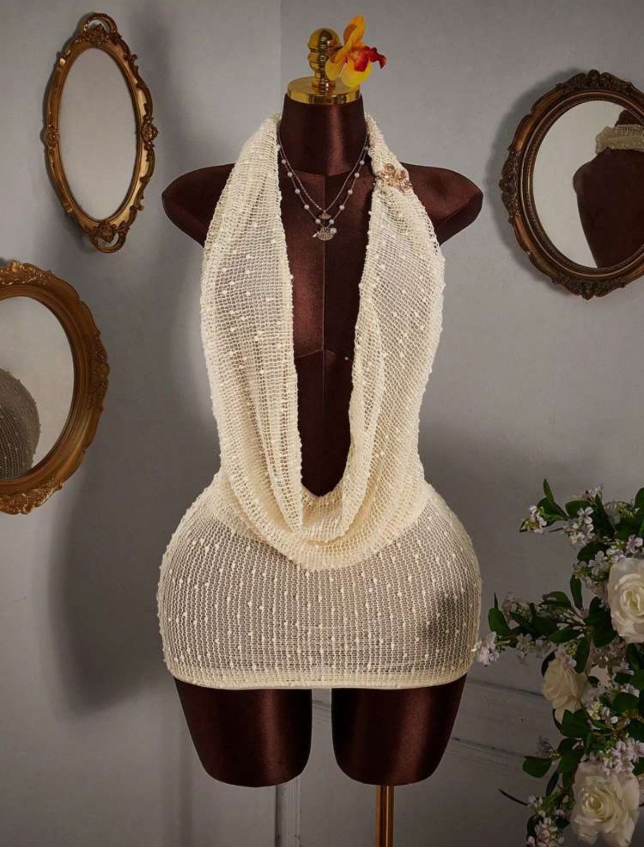 Soft Temptation Halter Mini